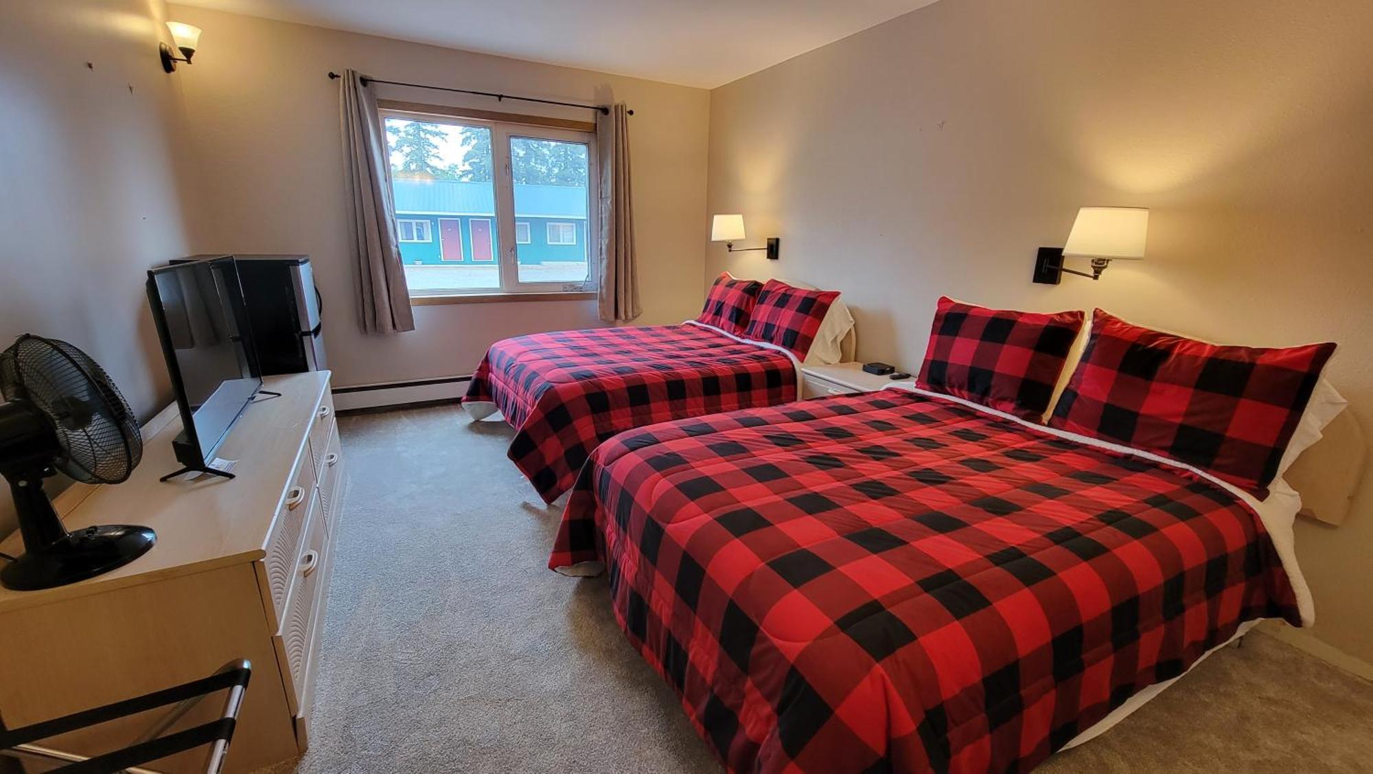 The Golden Bear Motel Ток Екстер'єр фото
